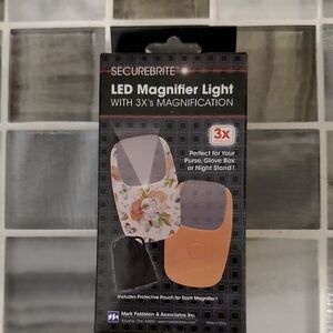 LED Magnifier Light with 3x Magnification - Floral and Peach